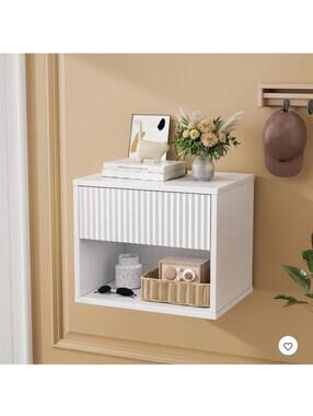 VINGLI Modern Chic Fluted Wall Mounted Nightstand - White